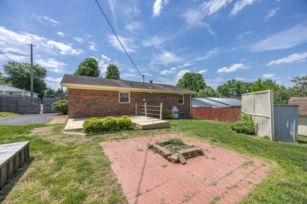 904 Michael Avenue Mt Sterling KY 40353