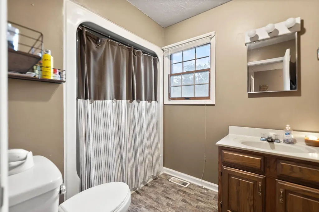 286 Joe Davidson Road Beattyville KY 41311