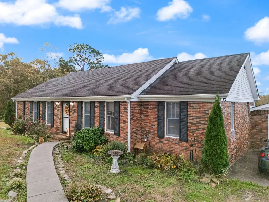 286 Joe Davidson Road Beattyville KY 41311