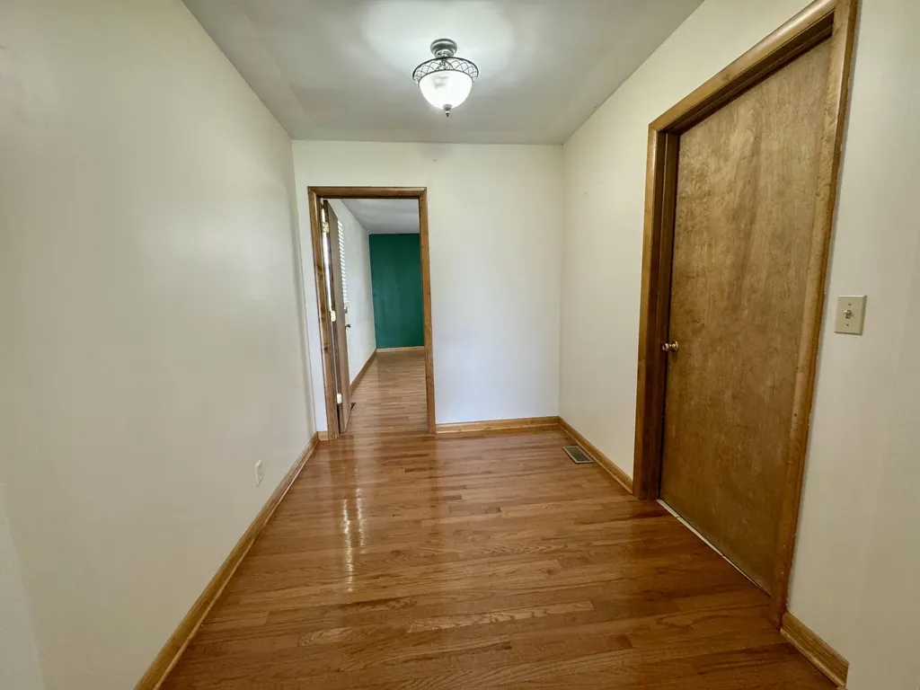 6658 Ky-10 Tollesboro KY 41189