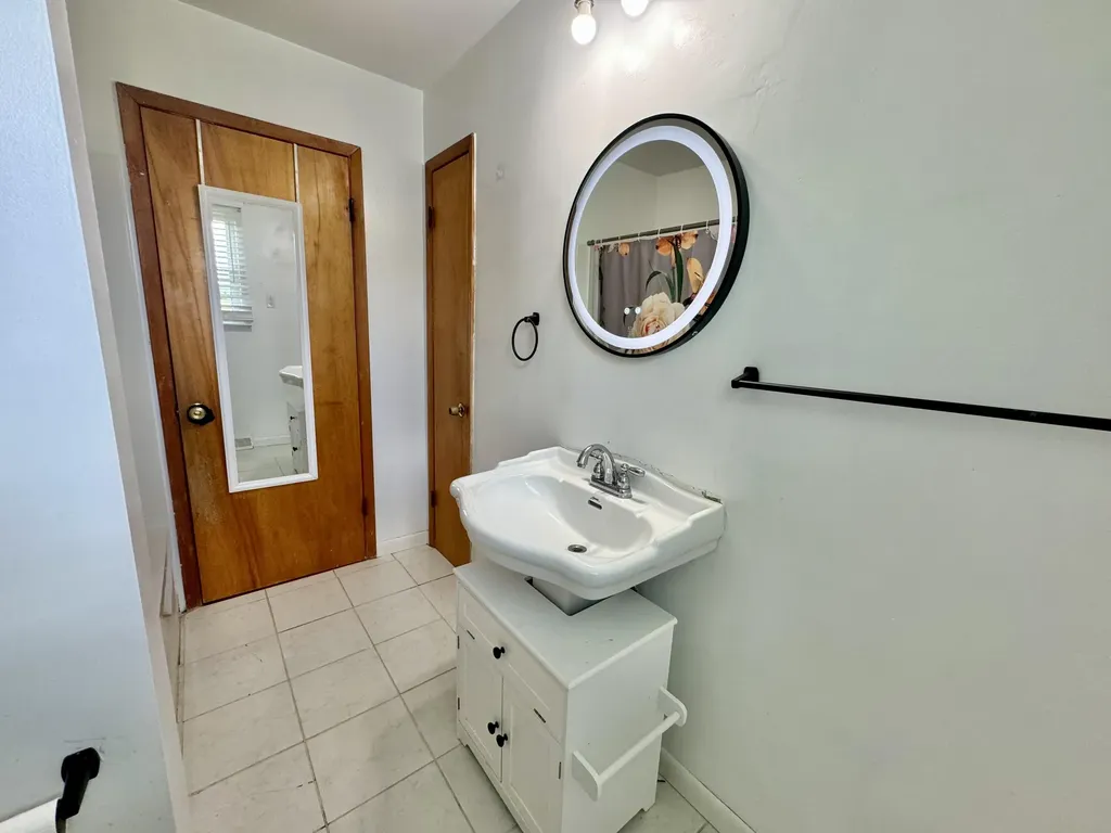 6658 Ky-10 Tollesboro KY 41189