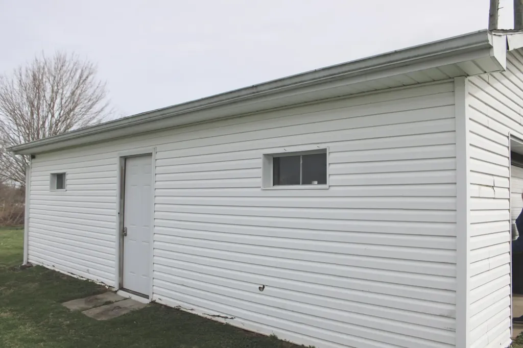 6658 Ky-10 Tollesboro KY 41189