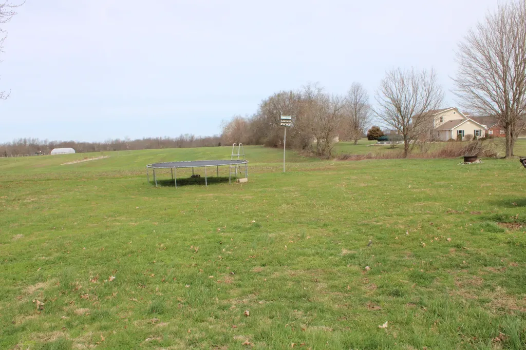 6658 Ky-10 Tollesboro KY 41189