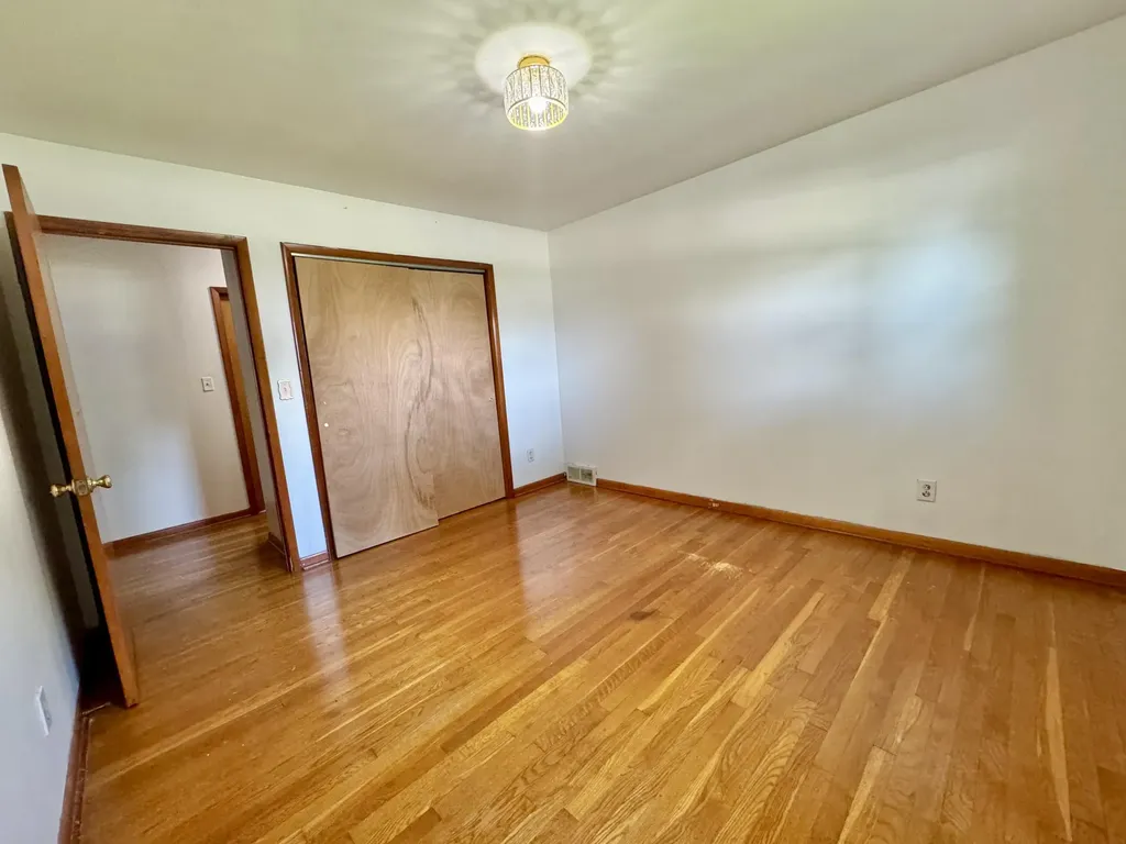6658 Ky-10 Tollesboro KY 41189