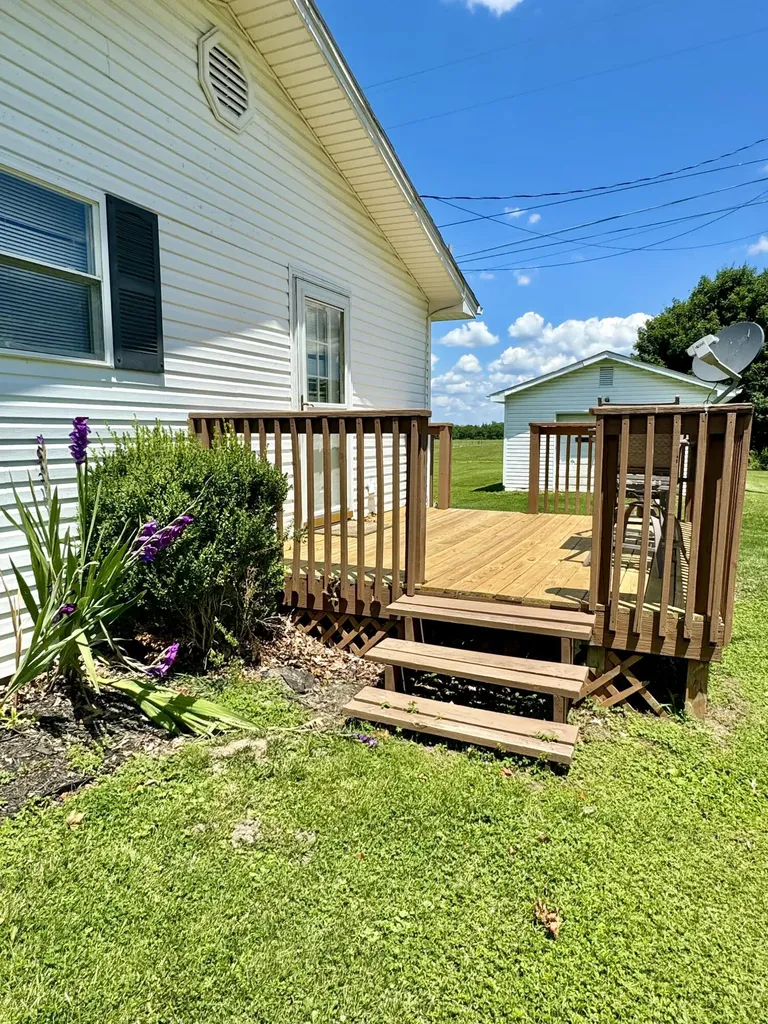 6658 Ky-10 Tollesboro KY 41189