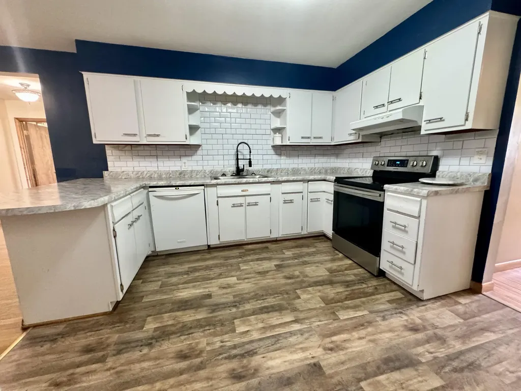 6658 Ky-10 Tollesboro KY 41189
