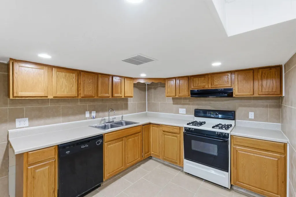 253 Radcliffe Road Lexington KY 40505