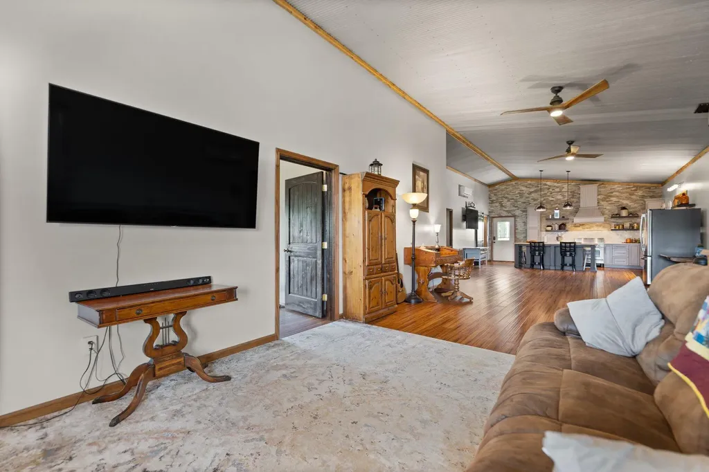 649 Snedegar Road Mt Sterling KY 40353