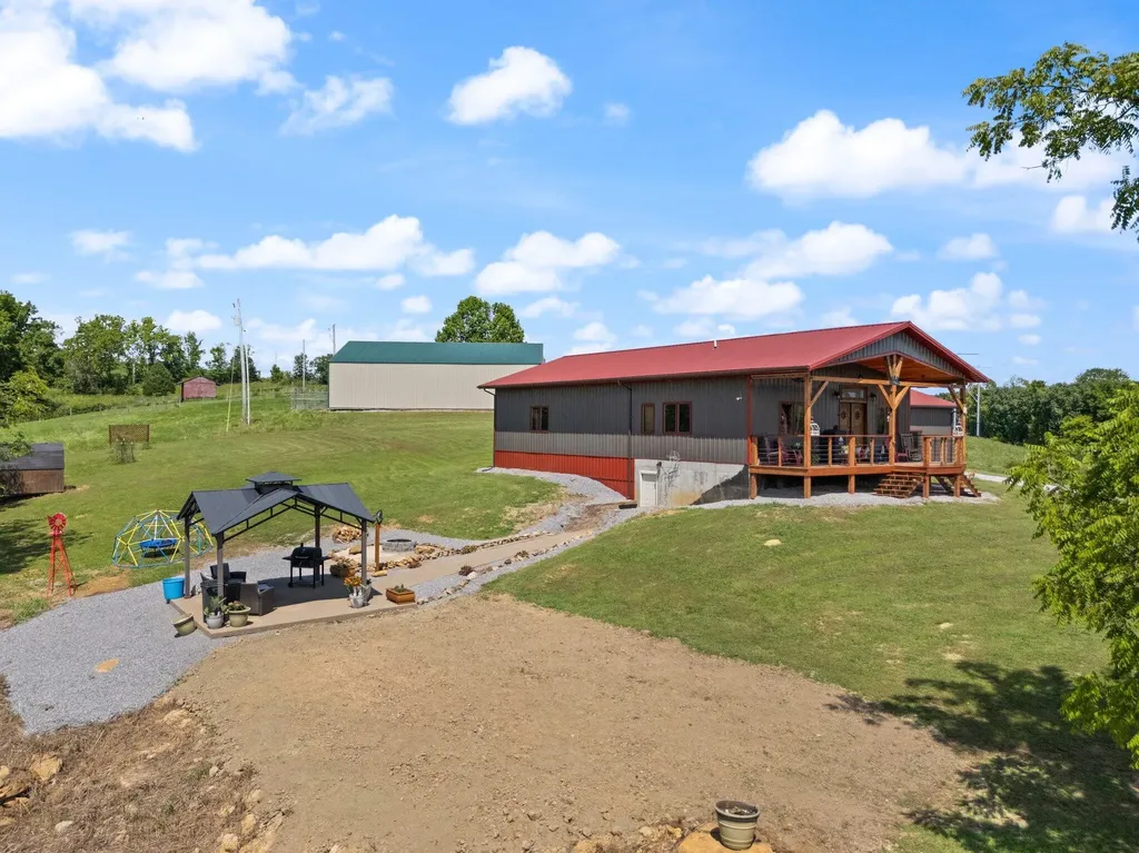 649 Snedegar Road Mt Sterling KY 40353