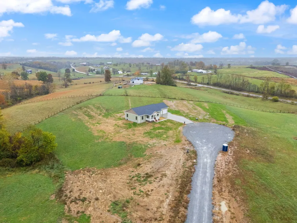 110 Sunflower Road Flemingsburg KY 41041