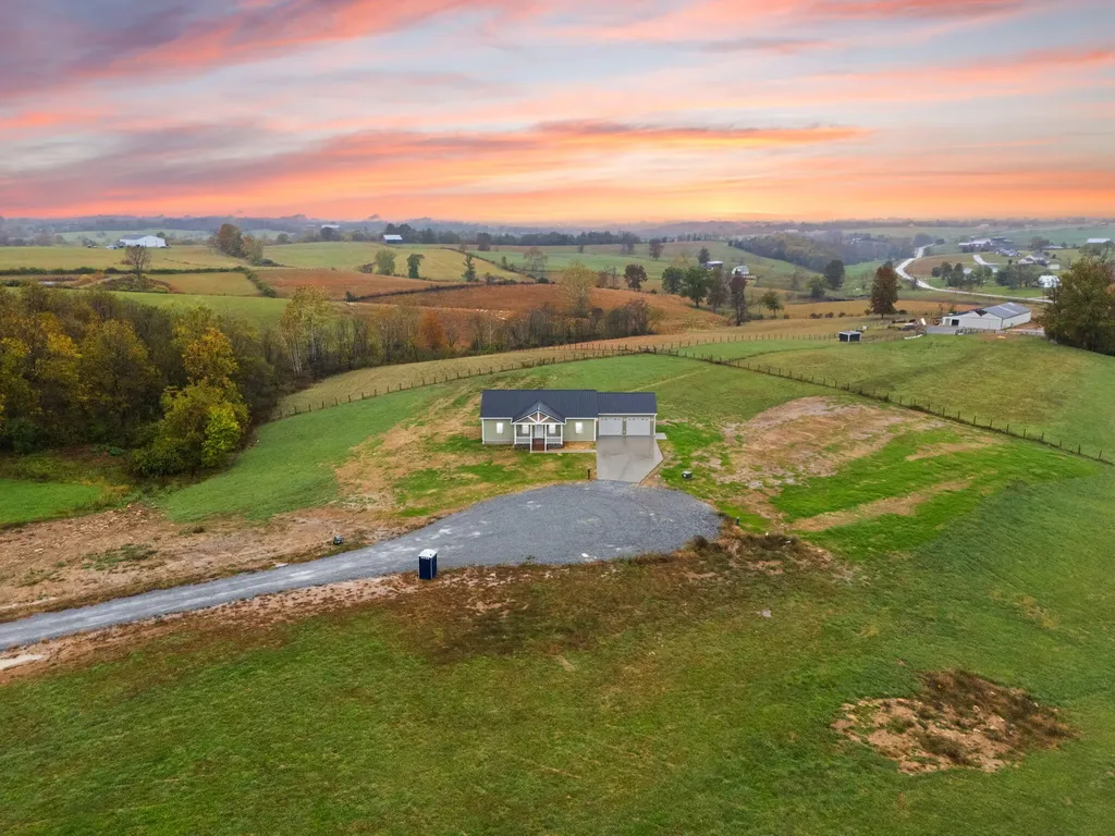 110 Sunflower Road Flemingsburg KY 41041
