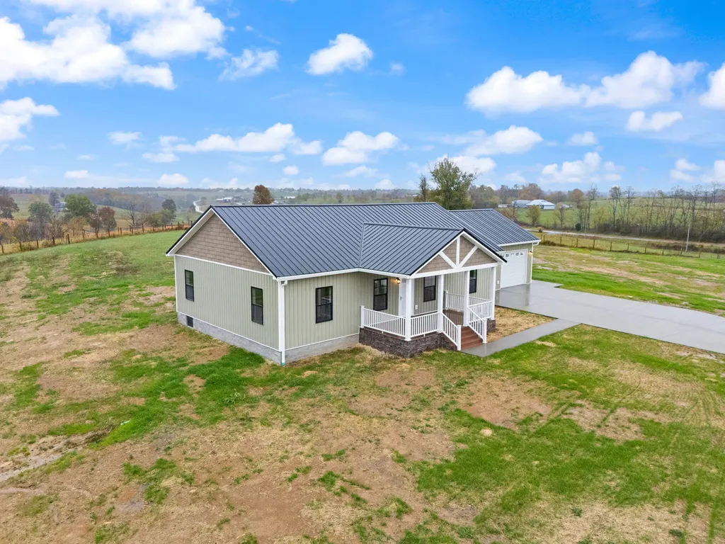 110 Sunflower Road Flemingsburg KY 41041