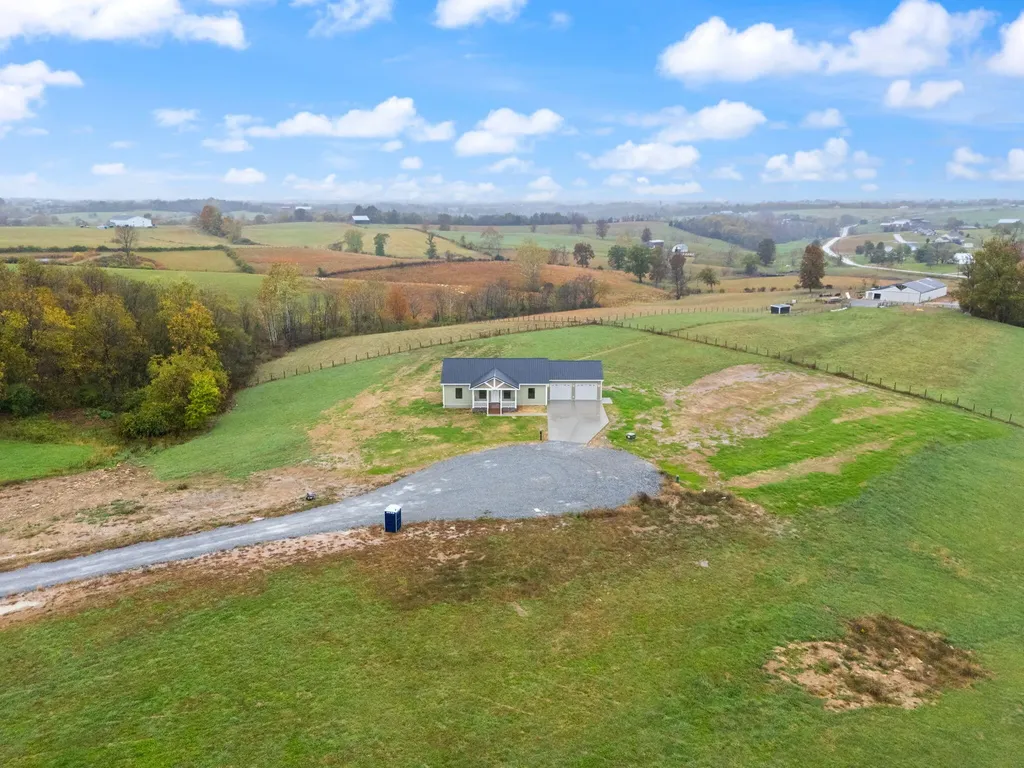 110 Sunflower Road Flemingsburg KY 41041