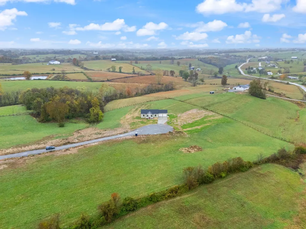 110 Sunflower Road Flemingsburg KY 41041