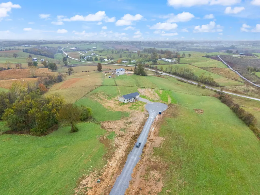 110 Sunflower Road Flemingsburg KY 41041