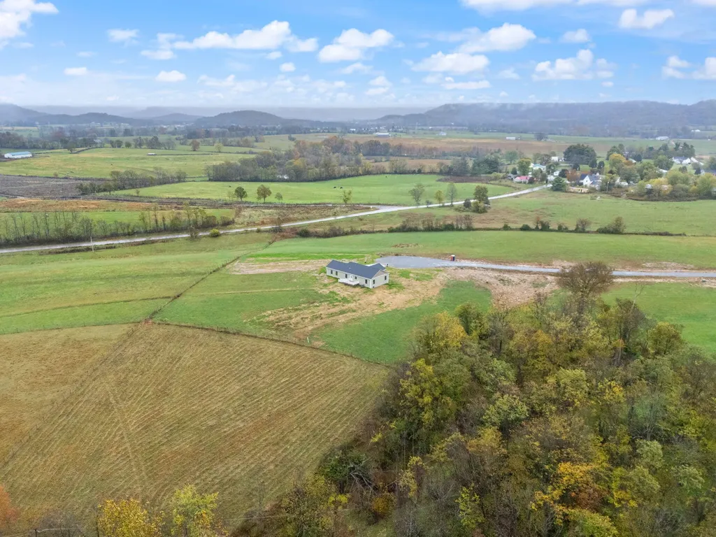110 Sunflower Road Flemingsburg KY 41041