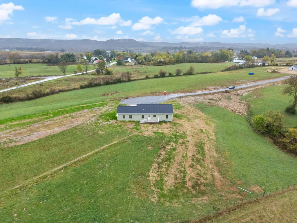 110 Sunflower Road Flemingsburg KY 41041