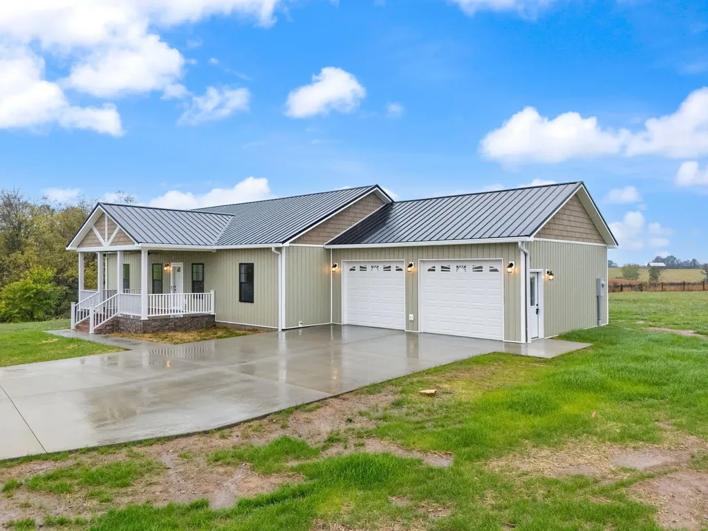 110 Sunflower Road Flemingsburg KY 41041