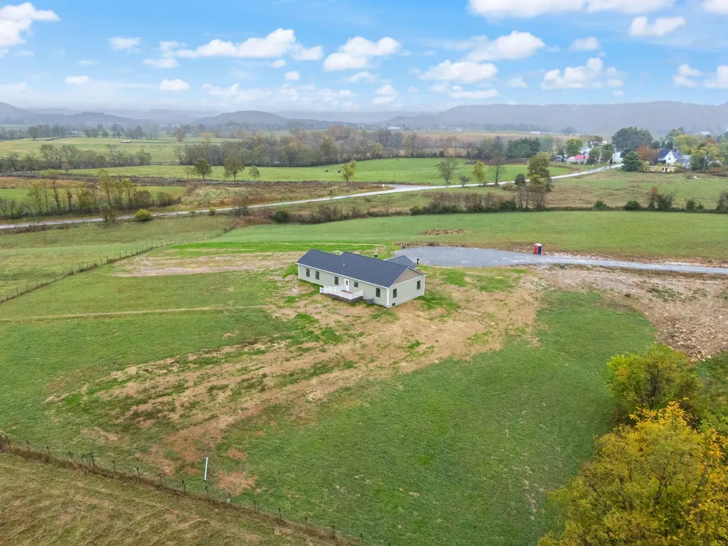 110 Sunflower Road Flemingsburg KY 41041