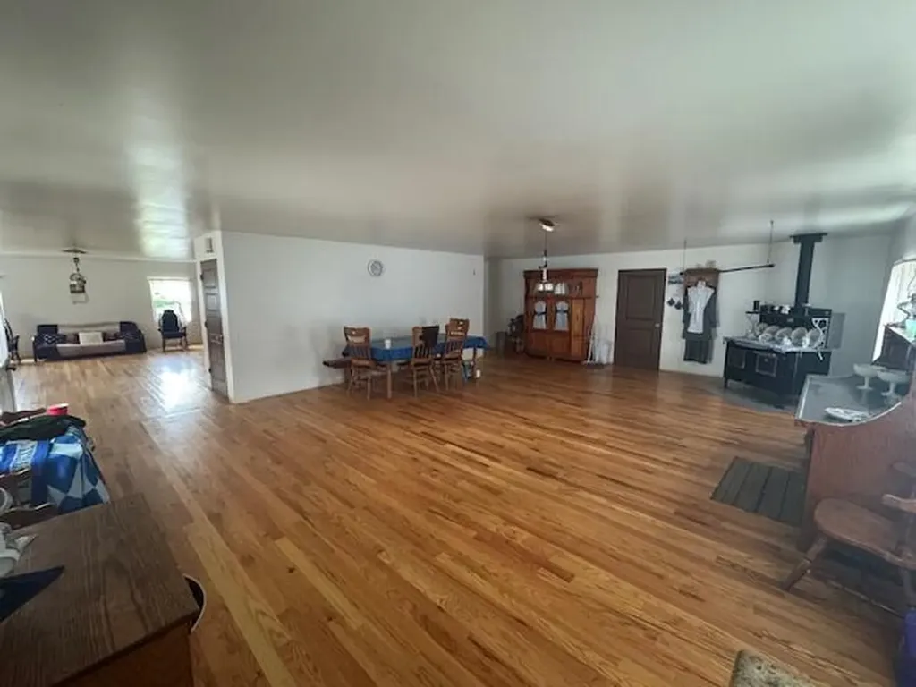 5183 Kentucky 36 Cynthiana KY 41031
