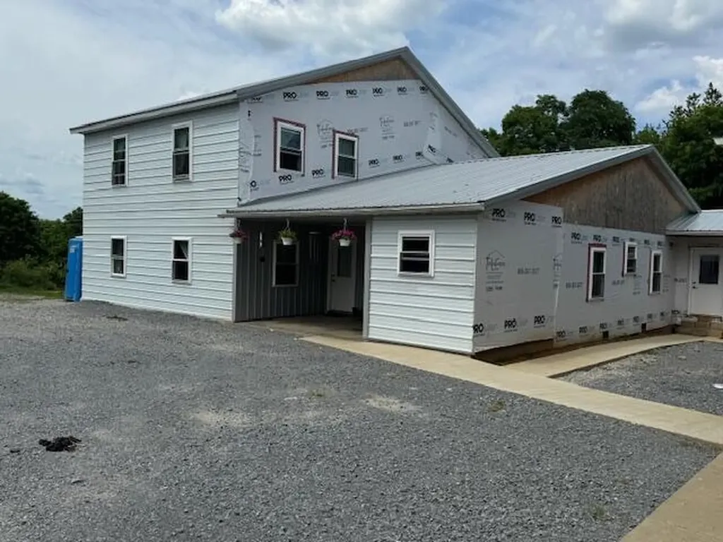 5183 Kentucky 36 Cynthiana KY 41031