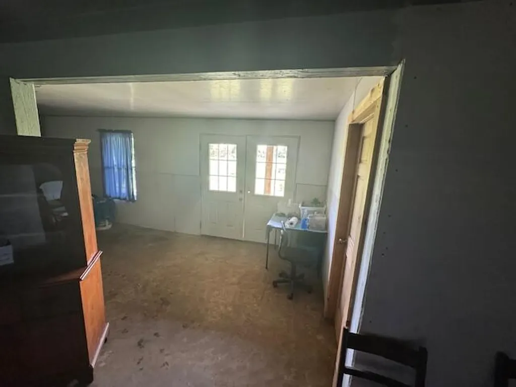 5183 Kentucky 36 Cynthiana KY 41031