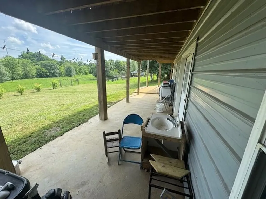 5183 Kentucky 36 Cynthiana KY 41031