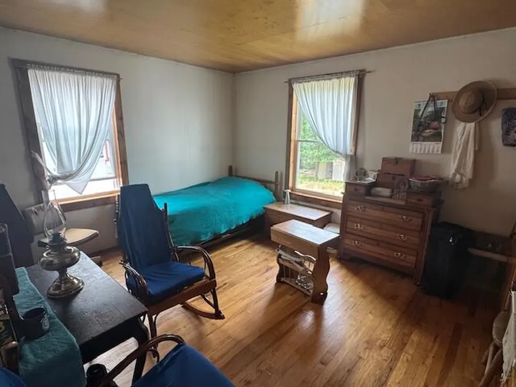 5183 Kentucky 36 Cynthiana KY 41031