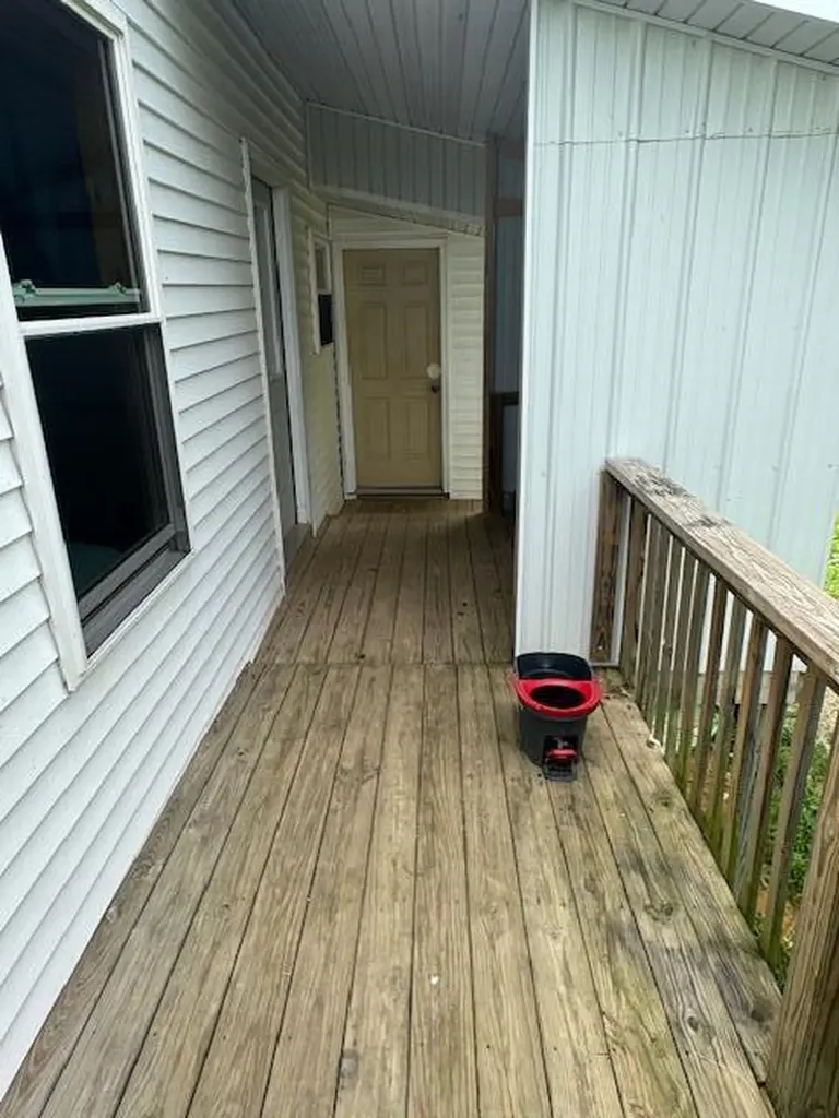 5183 Kentucky 36 Cynthiana KY 41031