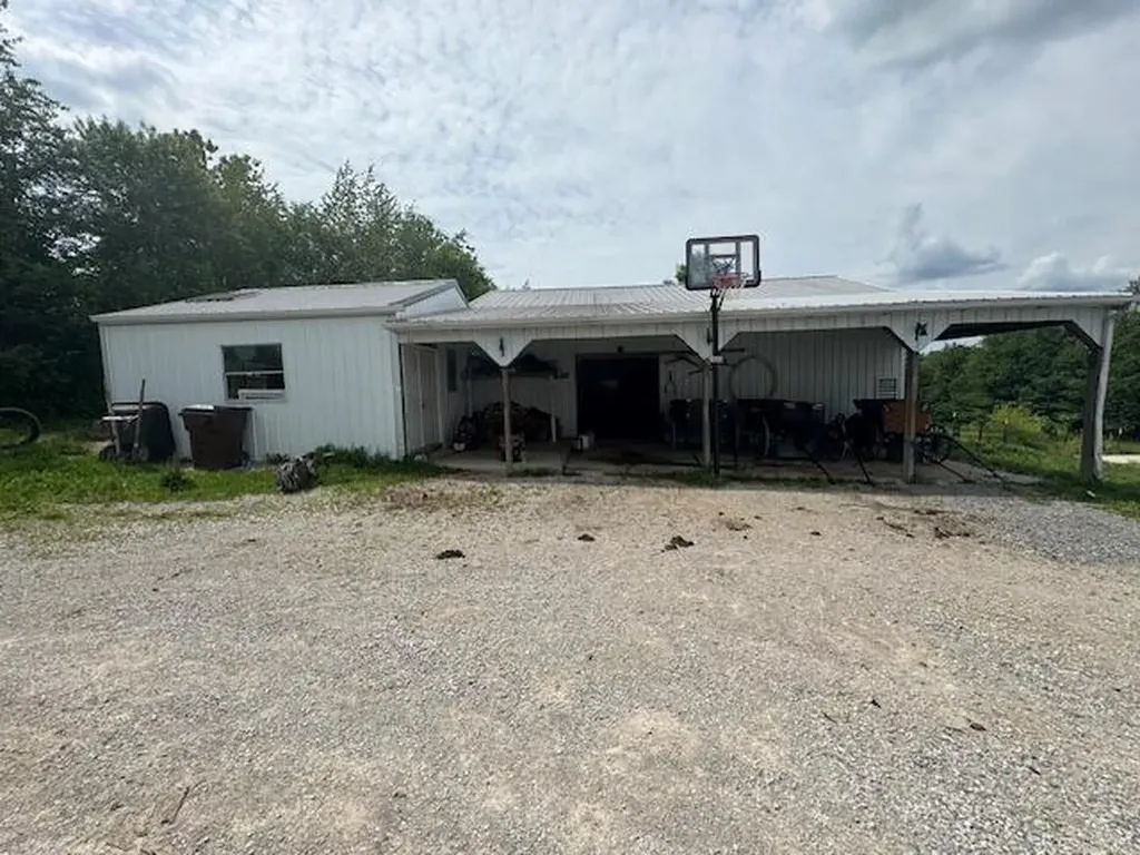 5183 Kentucky 36 Cynthiana KY 41031