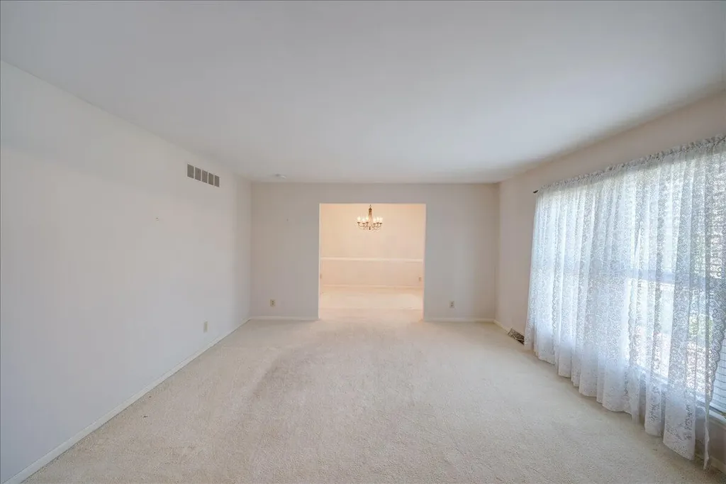 16 Whitebridge Lane Frankfort KY 40601