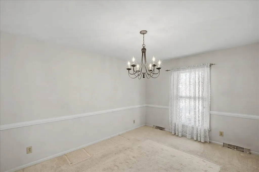 16 Whitebridge Lane Frankfort KY 40601