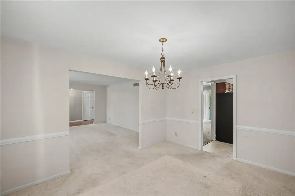 16 Whitebridge Lane Frankfort KY 40601