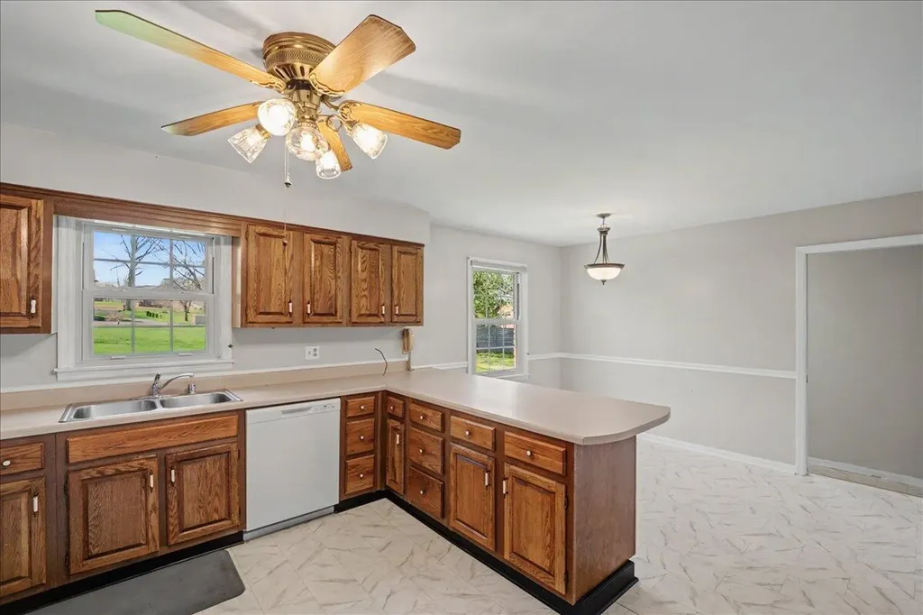 16 Whitebridge Lane Frankfort KY 40601