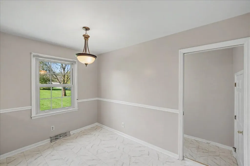 16 Whitebridge Lane Frankfort KY 40601