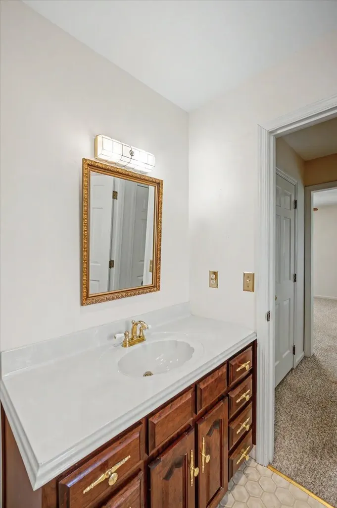 16 Whitebridge Lane Frankfort KY 40601