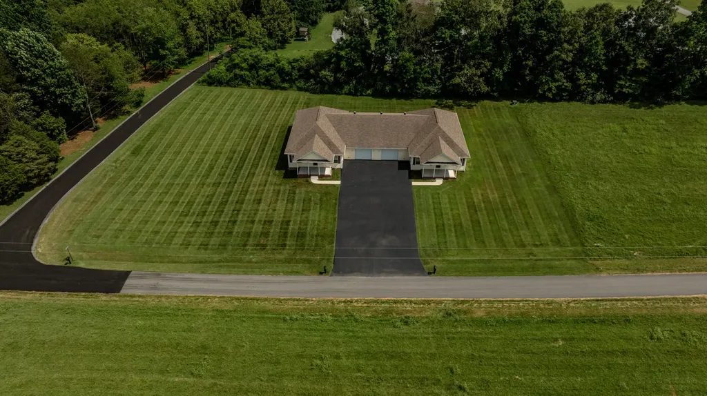 412 Murphy Lane Jamestown KY 42629
