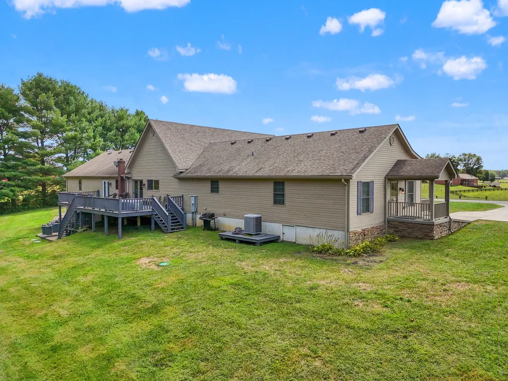 2735 Ky-501 Kings Mountain KY 40442