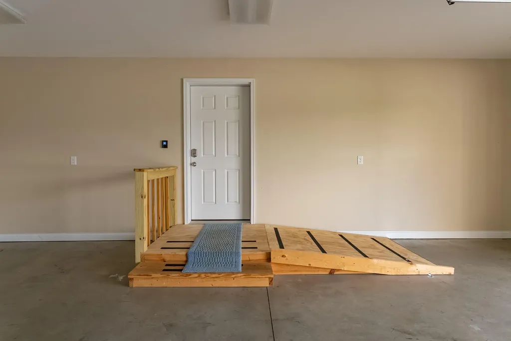 412-414 Murphy Lane Jamestown KY 42629