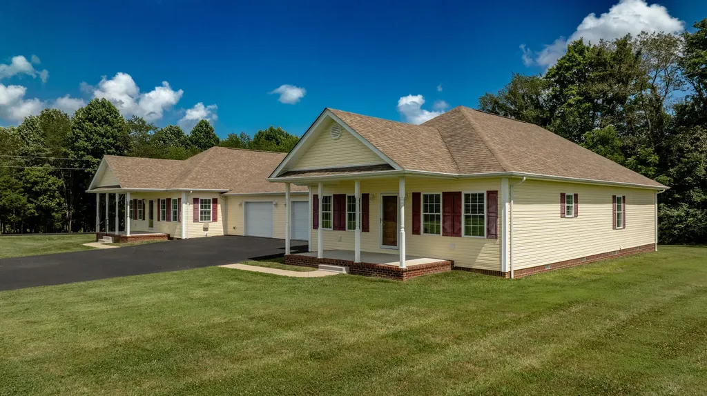 412-414 Murphy Lane Jamestown KY 42629