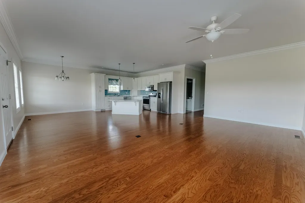 412-414 Murphy Lane Jamestown KY 42629