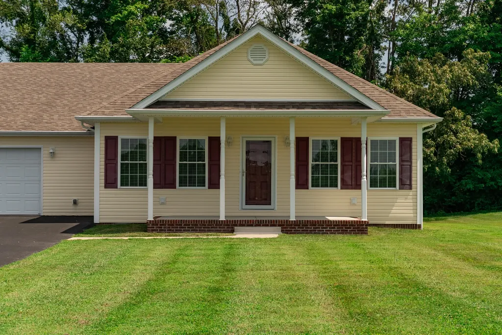 412-414 Murphy Lane Jamestown KY 42629