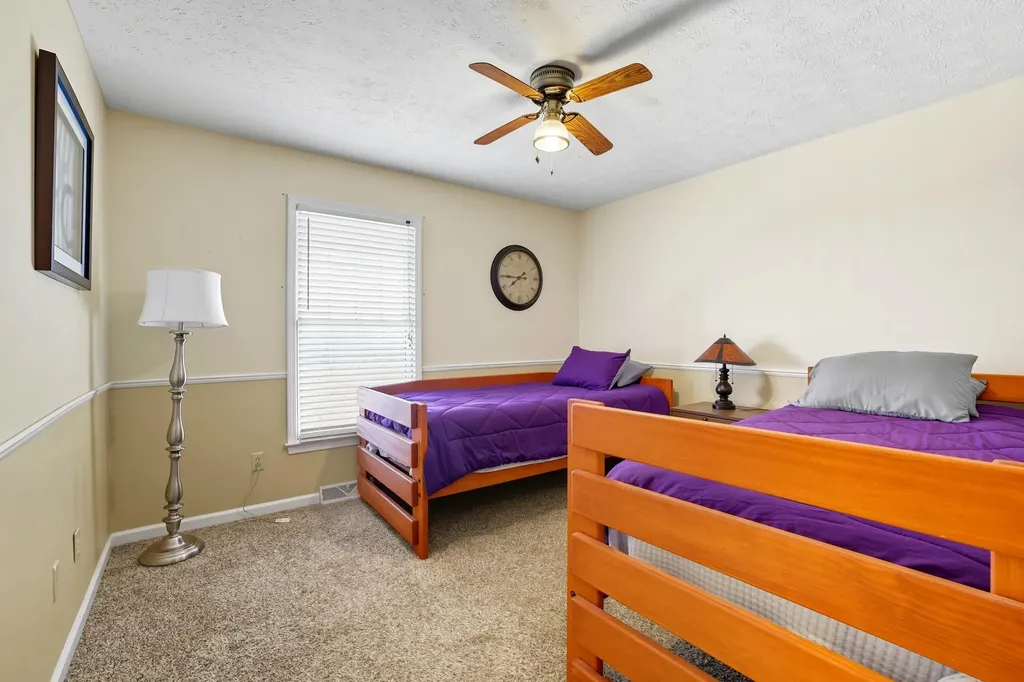 2735 Ky-501 Kings Mountain KY 40442