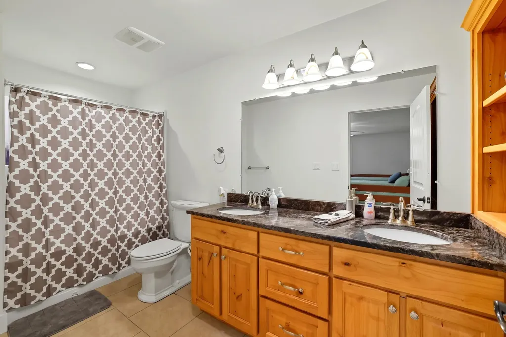 2735 Ky-501 Kings Mountain KY 40442