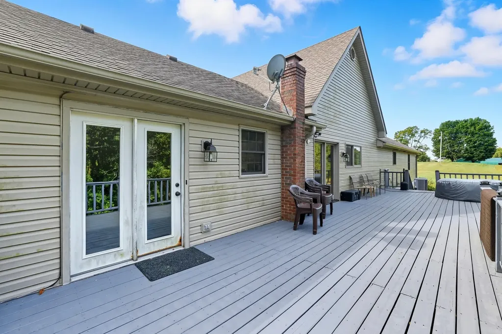 2735 Ky-501 Kings Mountain KY 40442