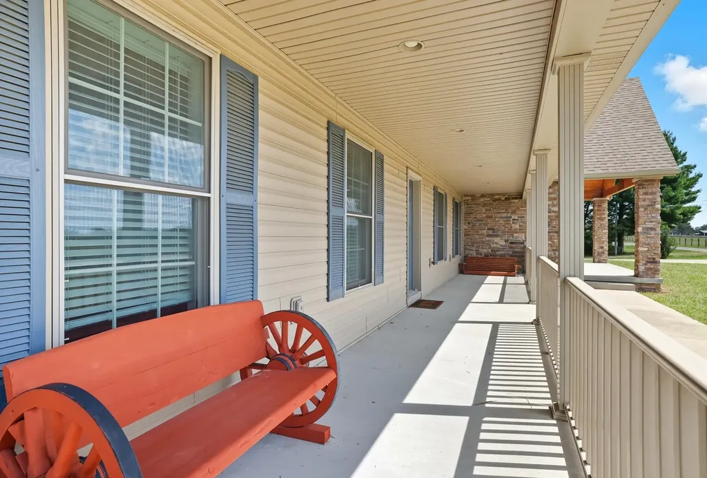 2735 Ky-501 Kings Mountain KY 40442