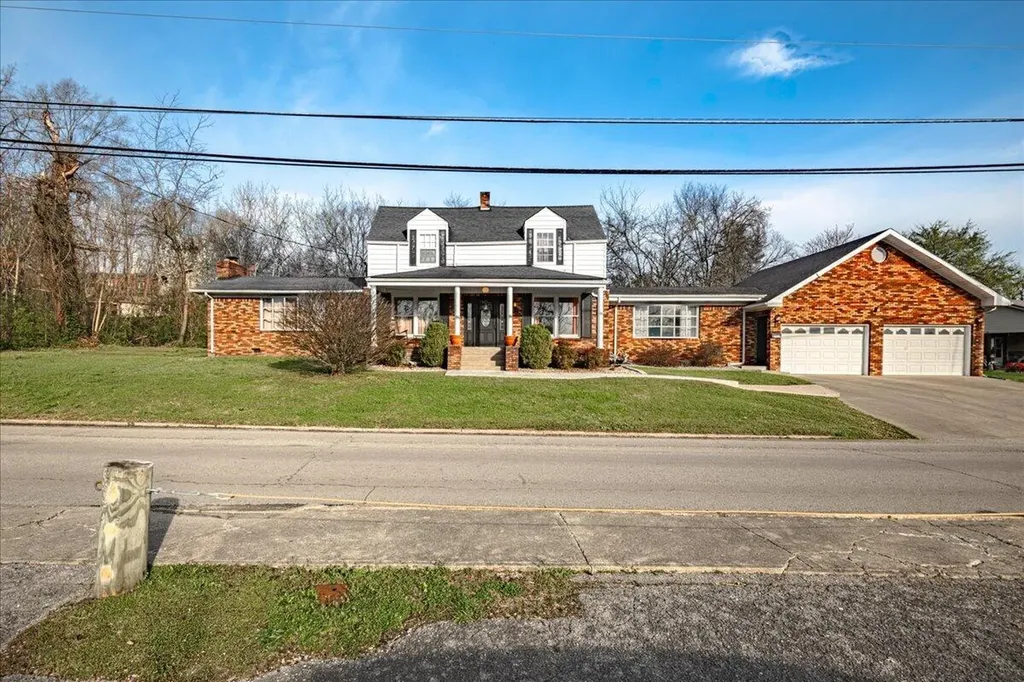 618 S 2nd Street Williamsburg KY 40769