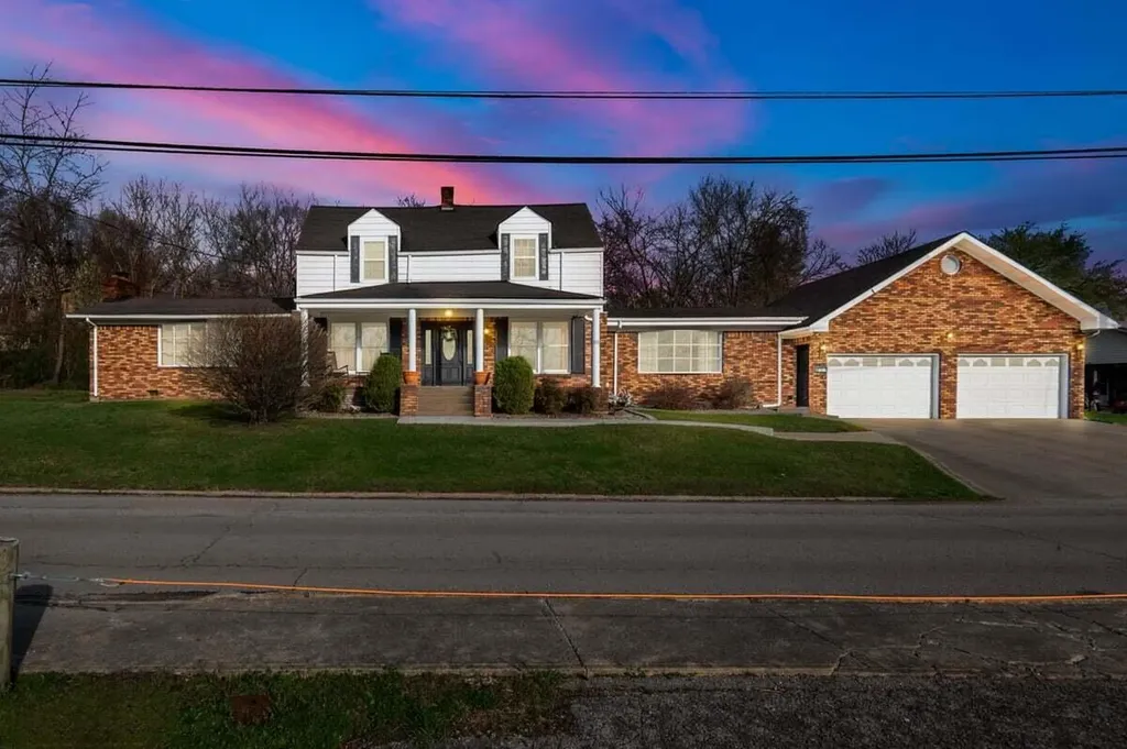 618 S 2nd Street Williamsburg KY 40769