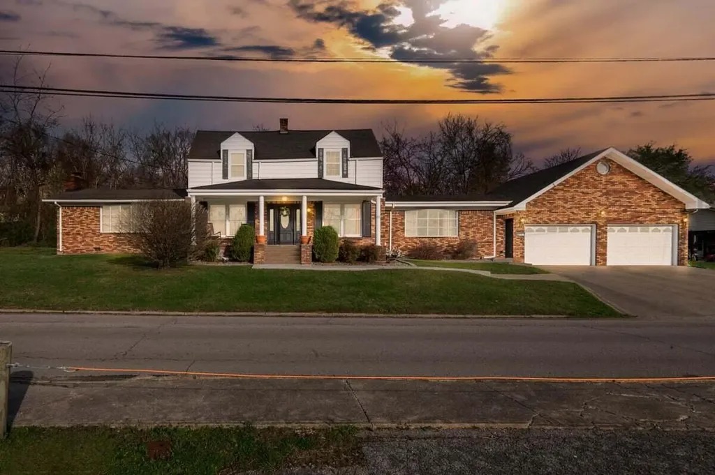 618 S 2nd Street Williamsburg KY 40769