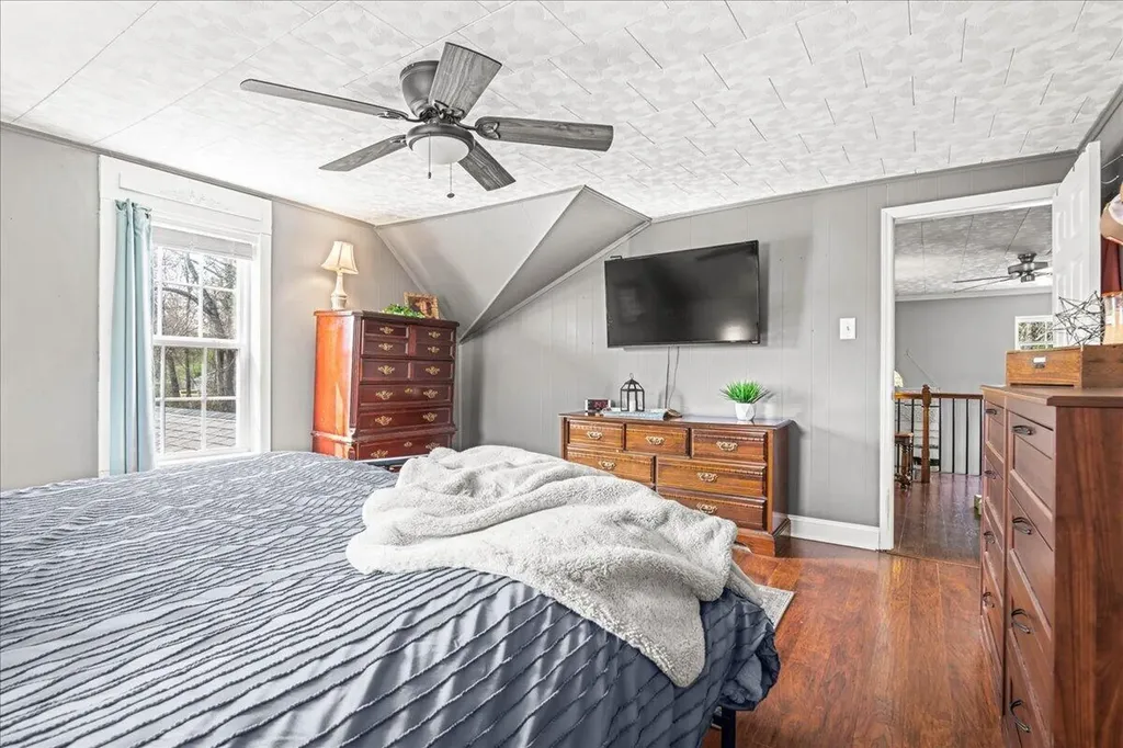 618 S 2nd Street Williamsburg KY 40769